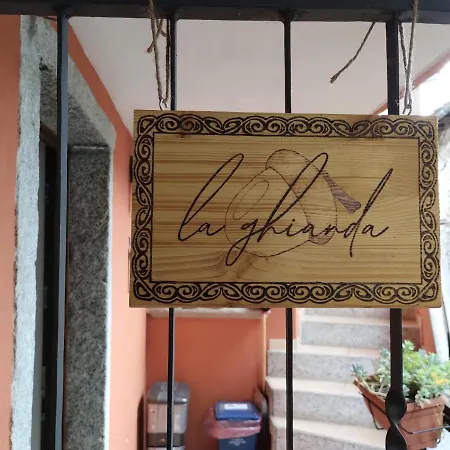 Апартаменты La Ghianda Con Terrazza Cossogno
