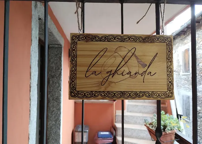 Appartement La Ghianda Con Terrazza Cossogno